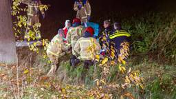 Man raakt ernstig gewond bij val in sloot