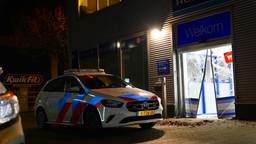 Ramkraak bij winkel, daders ontkomen met buit