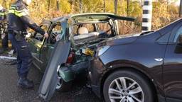 Auto's botsen op elkaar