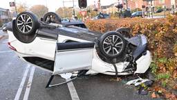 Vier auto's zijn dinsdagochtend op elkaar gebotst op de Liesbosweg in Etten-Leur.