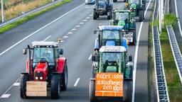 Boeren op de snelweg op weg naar het protest eind oktober (archieffoto: Jack Brekelmans).