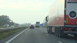 De snelweg A50 wordt verbreed (foto: Rogier van Son).