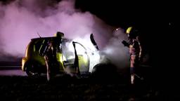 Auto in brand op snelweg A50
