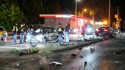 Meerdere gewonden bij botsing auto's in de Spoorlaan in Tilburg