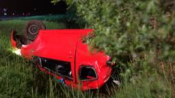 Ernstige crash auto op A50 bij Schaijk, bestuurder gewond