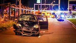 Automobilist schept motorrijder in Eindhoven en gaat ervandoor