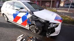 Politieauto geramd