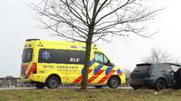 Gewonde bij botsing auto in Dussen