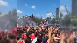 Huldiging PSV: al vroeg druk op het Stadhuisplein