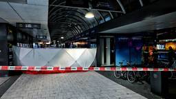 Man overleden na mogelijke ruzie in winkelstraat