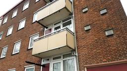 In Breda is begonnen met het stutten van de onveilige balkons