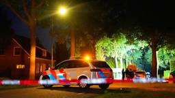 Vrouw (79) doodgereden op weg, bestuurder rijdt door