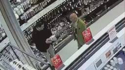 Twee mannen hebben op woensdag 4 juni voor ruim duizend euro aan accumachines en kranen gestolen bij een bouwmarkt aan de Wim Rotherlaan in Goirle.