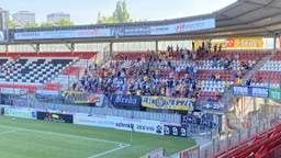 NAC-supporters in het uitvak bij Sparta