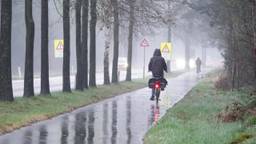 Het gaat komend weekend veel regenen (foto: Ben Saanen)
