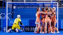 Vreugde bij Nederland na de 1-0 van Margot van Geffen (foto: ANP).