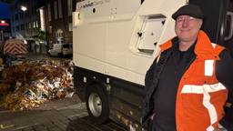 Henny begon al om 05.00 uur met het schoonvegen van de straten in Den Bosch (foto: Wilco Zonneveld).