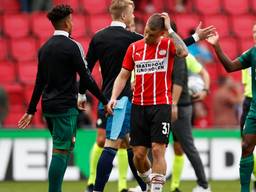 Teleurstelling bij PSV na de verloren wedstrijd tegen Feyenoord (foto: ANP)