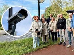 Automobilisten uit Etten-Leur protesteren tegen de spitsafsluiting van de Leursebaan (foto: Erik Peeters).