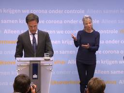 De persconferentie van Rutte en De Jonge. 