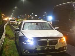 Ongeluk op A59 en ondergelopen straten in Vlijmen na hevige regenval 
