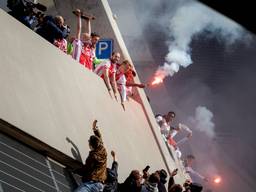 Feest zondag bij de Johan Cruijff ArenA na het behalen van het kampioenschap door Ajax (foto: ANP / Robin van Lonkhuijsen).