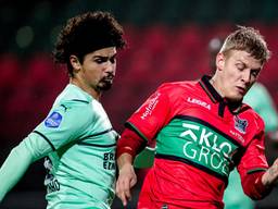 André Ramalho in duel met doelpuntenmaker Magnus Mattsson (Foto: OrangePictures)