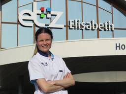 Karin van der Staak (33) werkt op de intenstive care van het Elisabeth-TweeSteden Ziekenhuis.