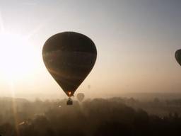 Heteluchtballonen varen over West-Brabant.