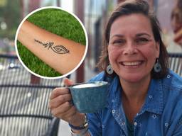 Indira en haar bijzondere tattoo (privéfoto).
