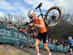 Corne van Kessel in actie tijdens het WK Veldrijden (Foto: ANP)