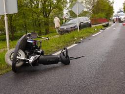 Het ging mis op de provincialeweg in Lieshout. (foto: Harrie Grijseels/SQ Vision).