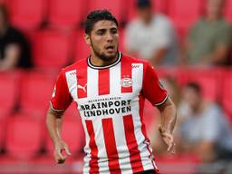 Maxi Romero (hier in een oefenwedstrijd van PSV) maakte vanavond zijn rentree (foto: ANP / Jeroen Putmans).