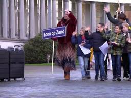 Loon op Zand is goed vertegenwoordig bij het defilé voor de Sint. 