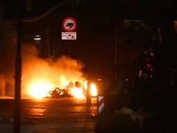 Het vuur woedde op de beruchte kruising van de Witboomstraat met de Van der Loostraat in Veen.