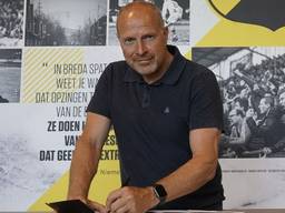 Robert Molenaar is de nieuwe trainer van NAC Breda.