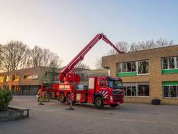 De brandweer zette in Heeze een hoogwerker in (foto: Dave Hendriks/Persbureau Heitink).