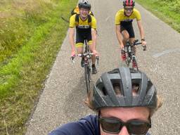 Studenten in training voor Parijs: Rik de Wit (voorgrond), Fabian Luijckx (links) en Tames de Buck (rechts) 