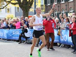 Björn Koreman uit Geertruidenberg tijdens de marathon Eindhoven.