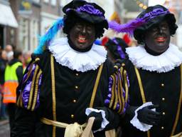 Zwarte pieten bij de intocht in Den Bosch.