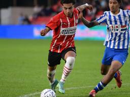 Mohamed Amin Doudah (l.) op weg naar zijn eerste doelpunt voor Jong PSV (Foto: Orange Pictures). 