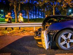 De wagen die op de A50 bij Eindhoven achterop de andere auto botste (foto: SQ Vision Mediaprodukties).