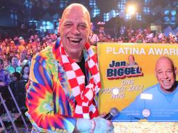 https://api.omroepbrabant.nl/img/f/$width$/$height$/0.42/0.35/bWVkaWEvcHJvZC80Mzk4NzMzLmpwZz9zdj0yMDE5LTA3LTA3JnN0PTIwMjAtMDEtMDFUMDAlM0EwMCUzQTAwWiZzZT0yMDQwLTAxLTAxVDAwJTNBMDAlM0EwMFomc3I9YiZzcD1yJnNpZz1CayUyQnEwRjJOSzdoZXFXa2lwaTIlMkJiOXFTcUxSJTJGMnN2WnhvamtPaG9iVWVFJTNE