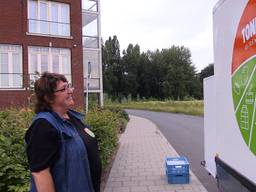 Eindelijk kan Tonneke weer de weg op met haar rijdende winkel. (foto: Tom van den Oetelaar)