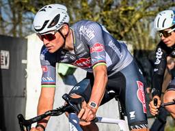 Mathieu van der Poel, links (foto: ANP).