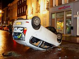 Deze auto moest eraan geloven in Den Bosch (foto: SQ Vision).