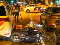 De twee personen op de scooter zijn teleurgesteld dat de politie nog geen contact heeft gezocht. (foto: Dave Hendriks/SQ Vision).