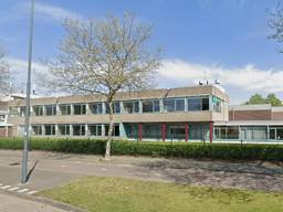 In dit gebouw werden de Oekraïense gezinnen opgevangen (foto: Google Maps)