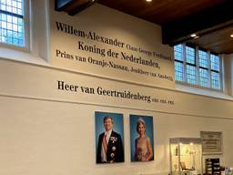 Willem-Alexander afgebeeld als Heer van Geertruidenberg op eeuwenoude kerkmuur