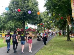 De kinderkermis in het Bevrijdingspark in Uden (foto: Jos Verkuijlen).